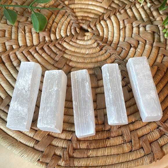 Mini Selenite Sticks Charging Carving Energy Wand Gemstone Crystal Bar Sticklets - Picture 5 of 7